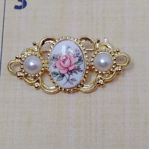 Vintage Rose Cameo Bar Brooch Pin Faux Pearl Gold tone Victorian Style - Picture 2 of 5